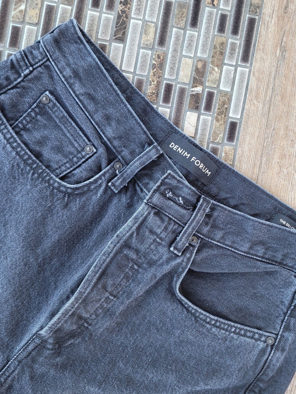Aritzia Denim Forum Dillon High Rise Slim Washed Black Jeans 28L Size 29